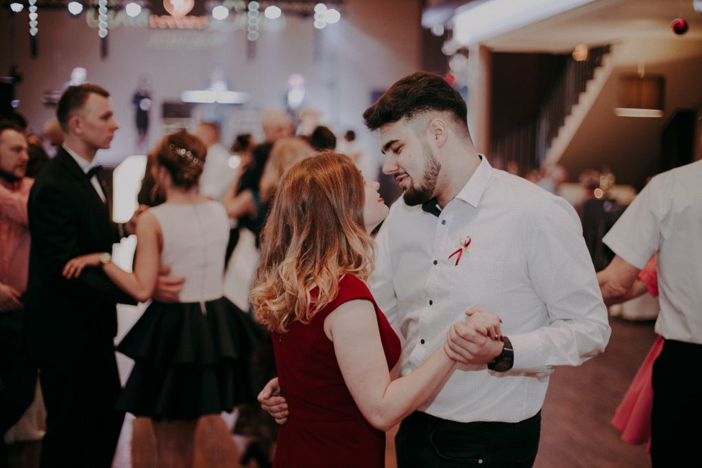 Zimowy ślub - Ania i Denis - Ślub w Tułowicach, Wesele w Hotelu Arkas 199 Zimowy ślub - Ania i Denis - Ślub w Tułowicach, Wesele w Hotelu Arkas 129